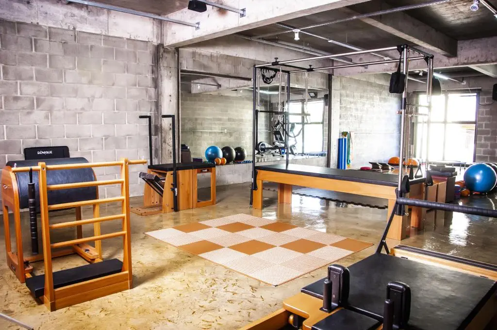 Estúdio amplo de Pilates da Denique Academia